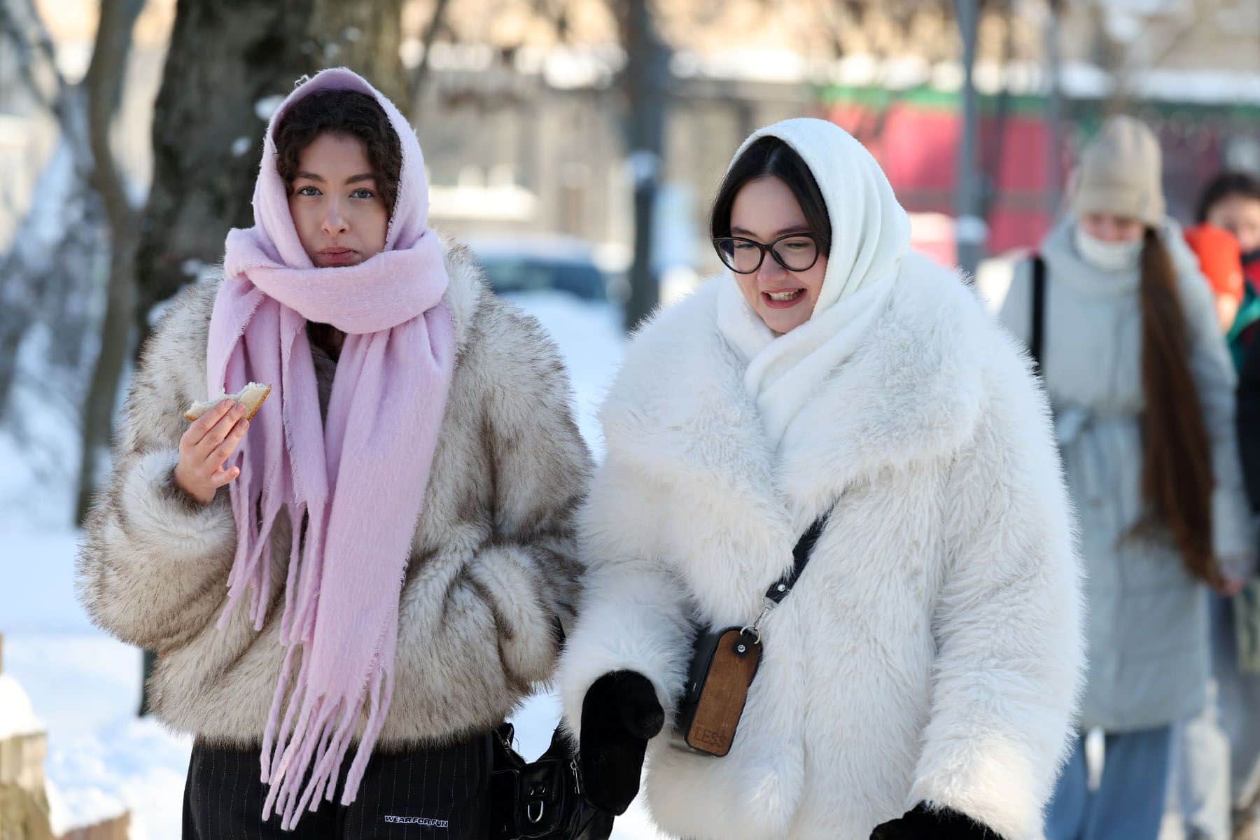 Минчанки в зимней одежде