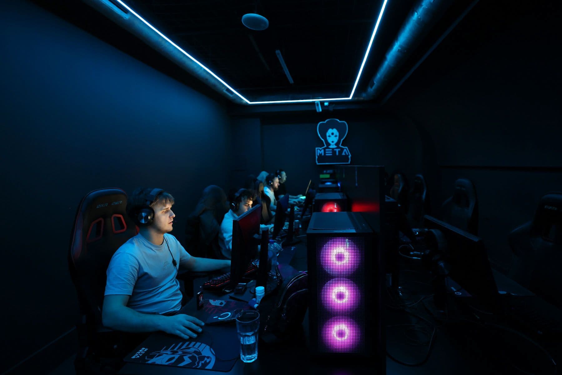 В игровом клубе