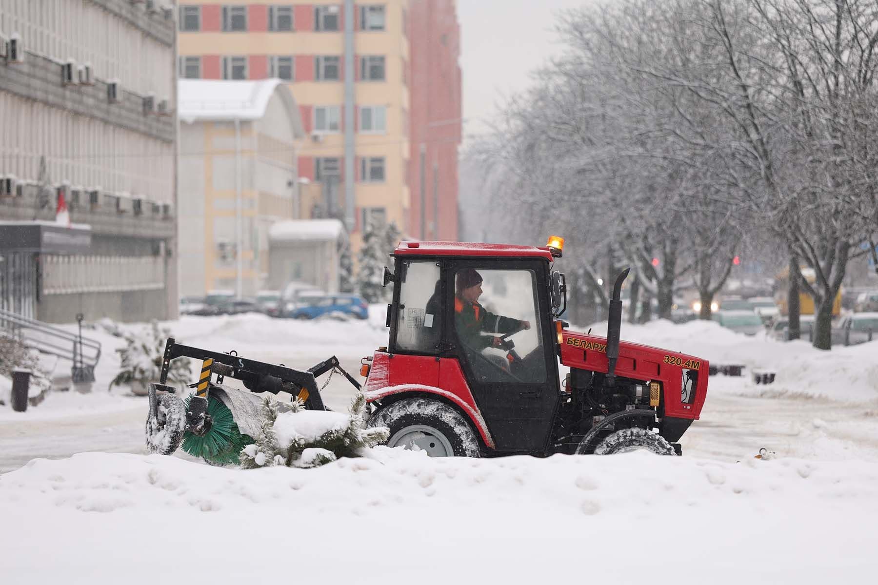 Уборка снега в Минске