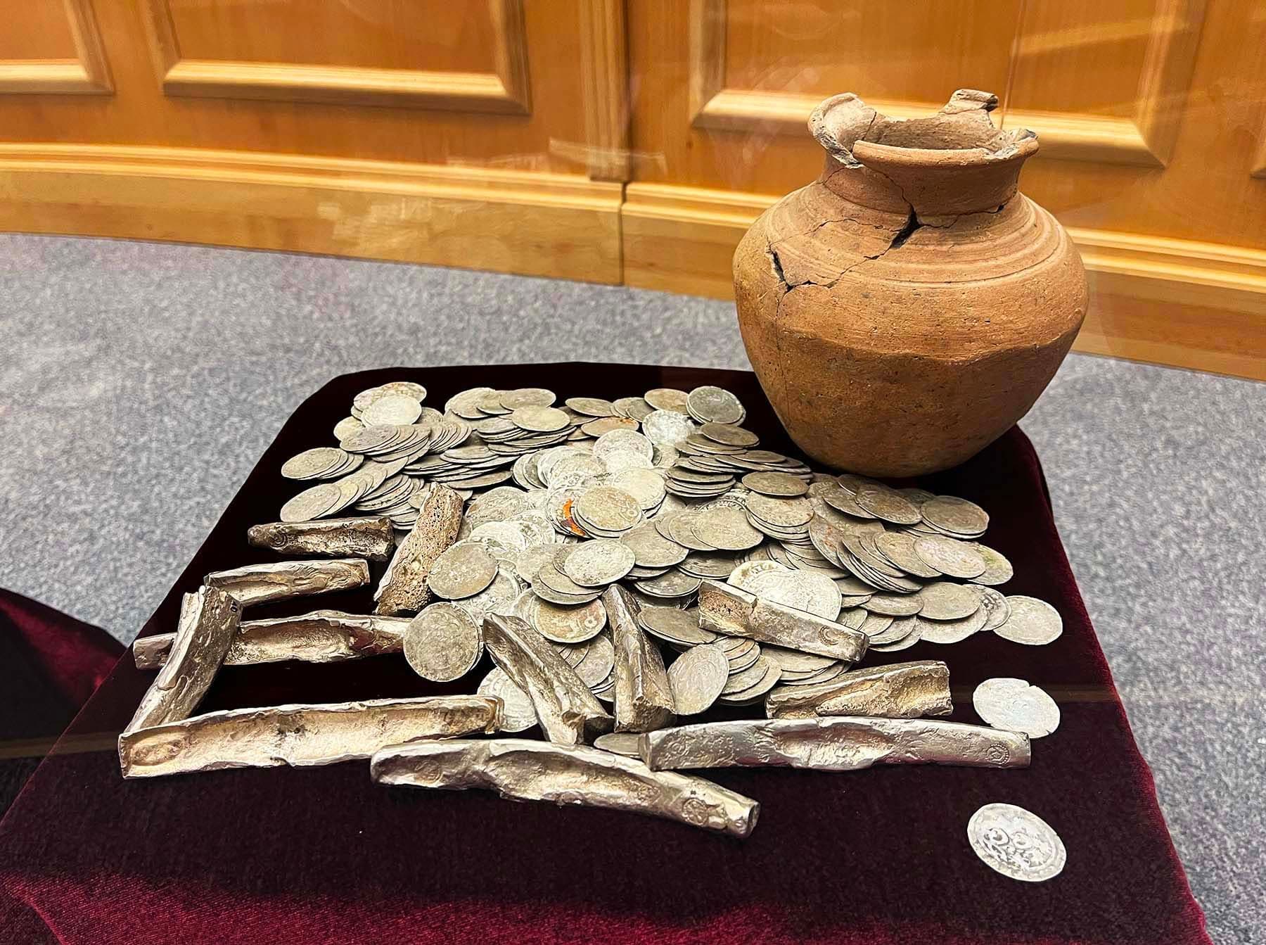 Денежный клад XV века