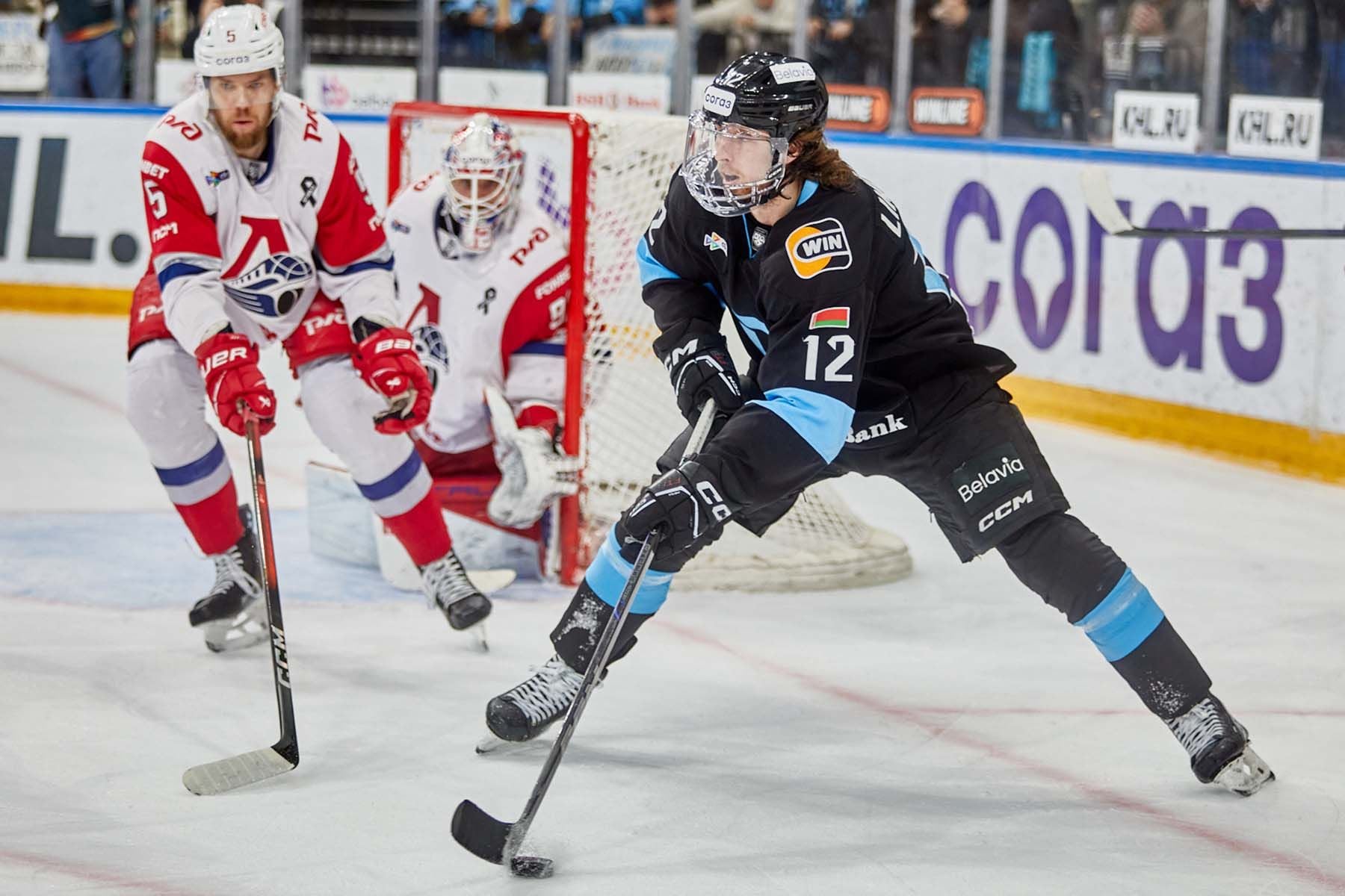 Хоккеист минского «Динамо» Алекс Лимож. © Святослав Зоркий, Times.by