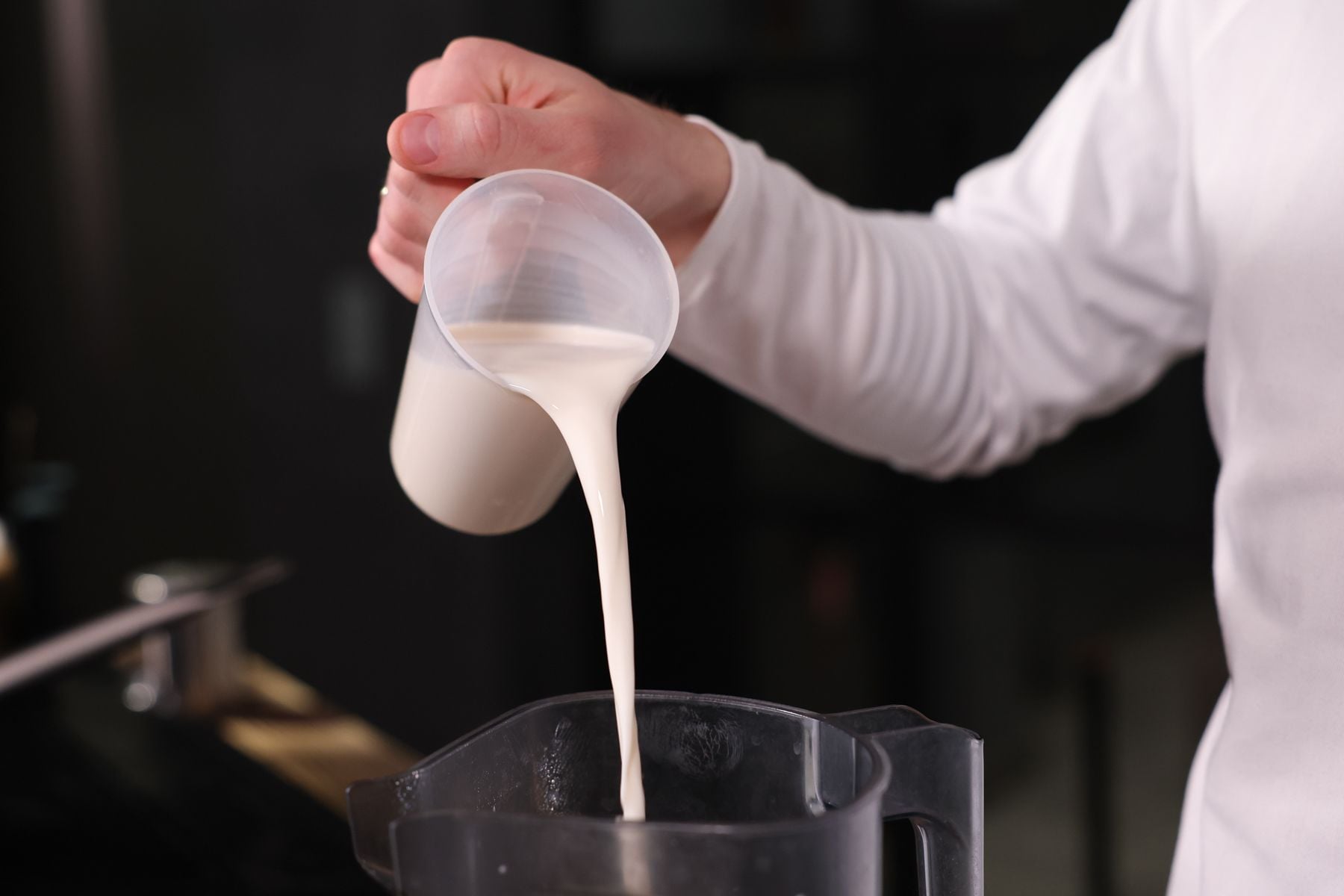 Приготовление теста для блинов