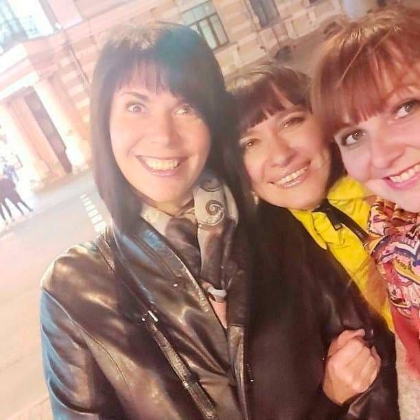 За 6 минут до жуткого ДТП подруги сделали селфи. Татьяна Бойничева, Алла Кузьменко (погибла), Ольга Пекарь. Фото: личный архив Татьяны Бойничевой