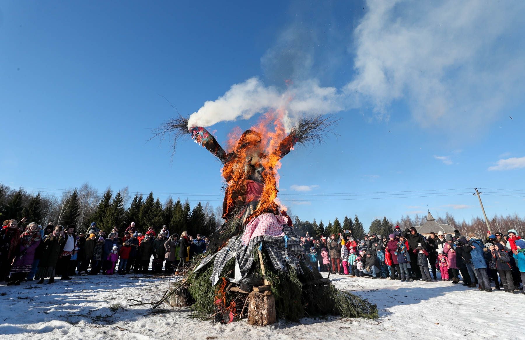 Масленица в деревне Озерцо. © TASS