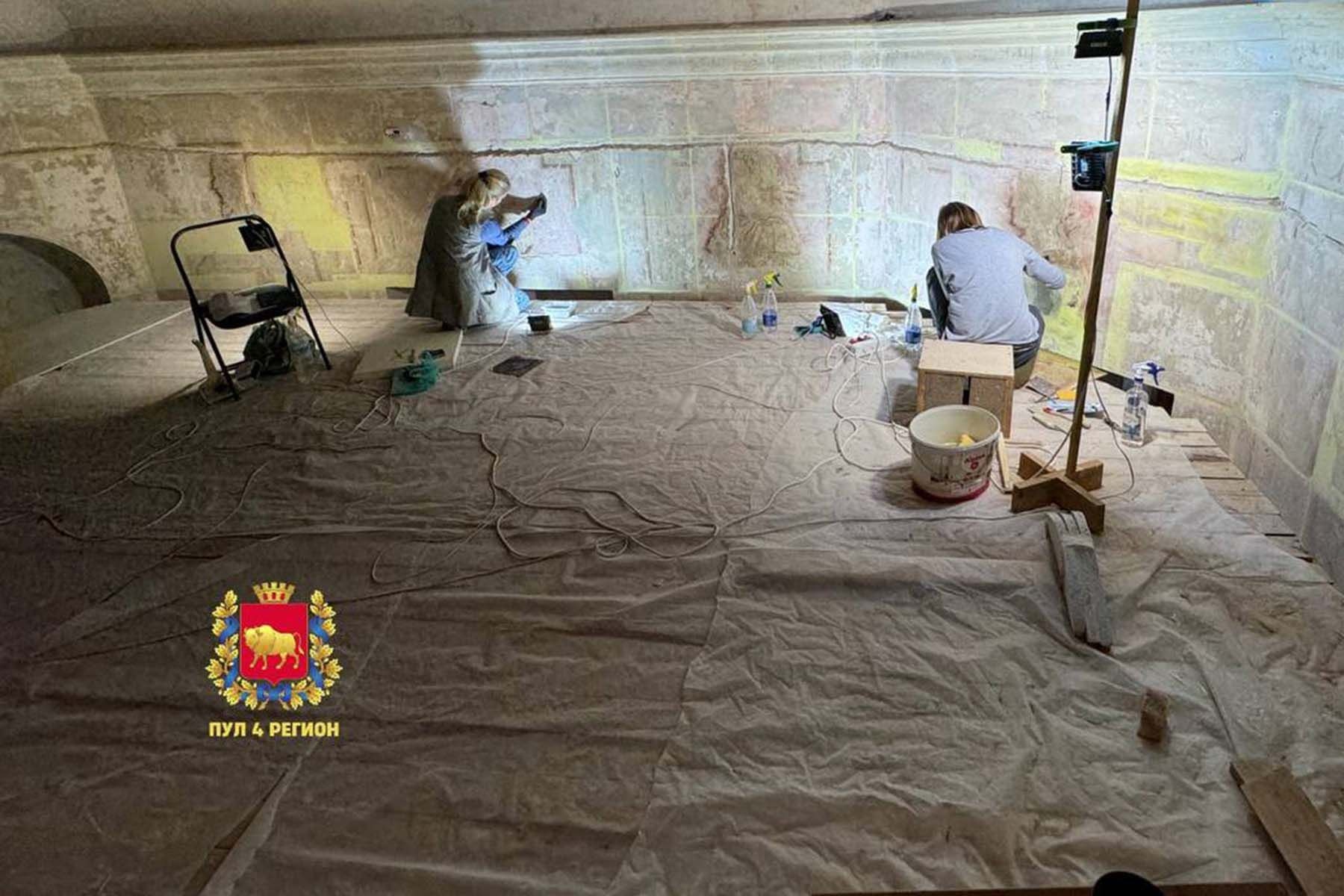 Реставрационные работы в дворцовом комплексе «Святск» 