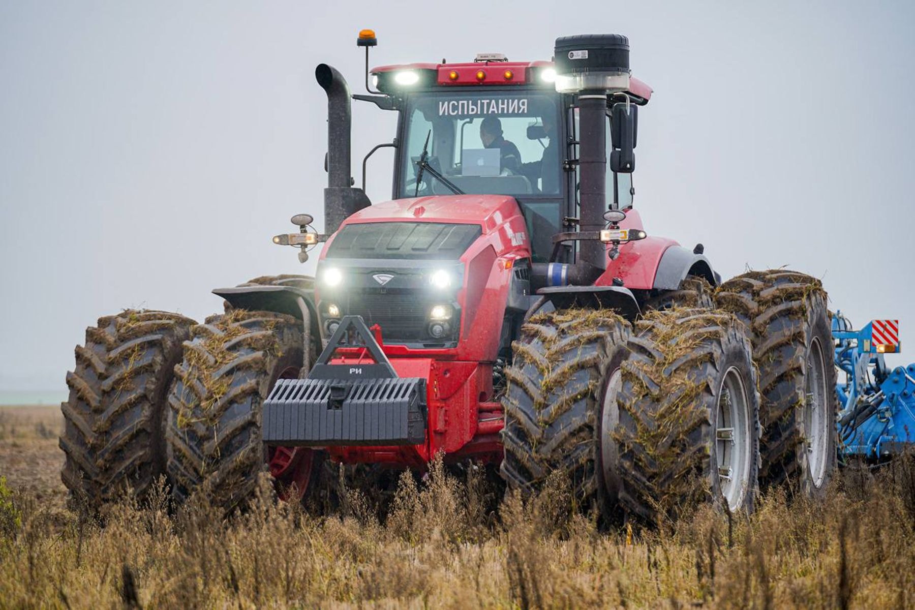 Супертрактор BELARUS-5425