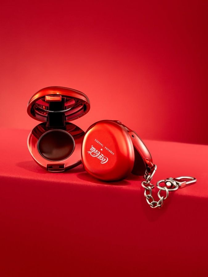 Косметика Coca-Cola 