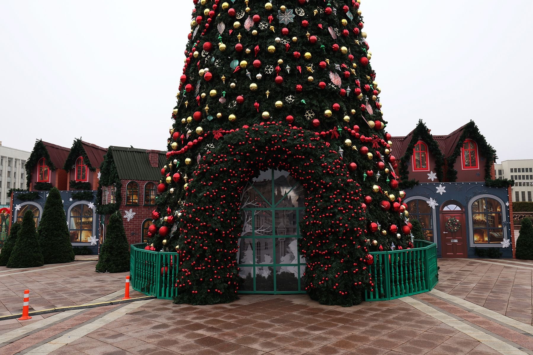 Елка на пл.Независимости