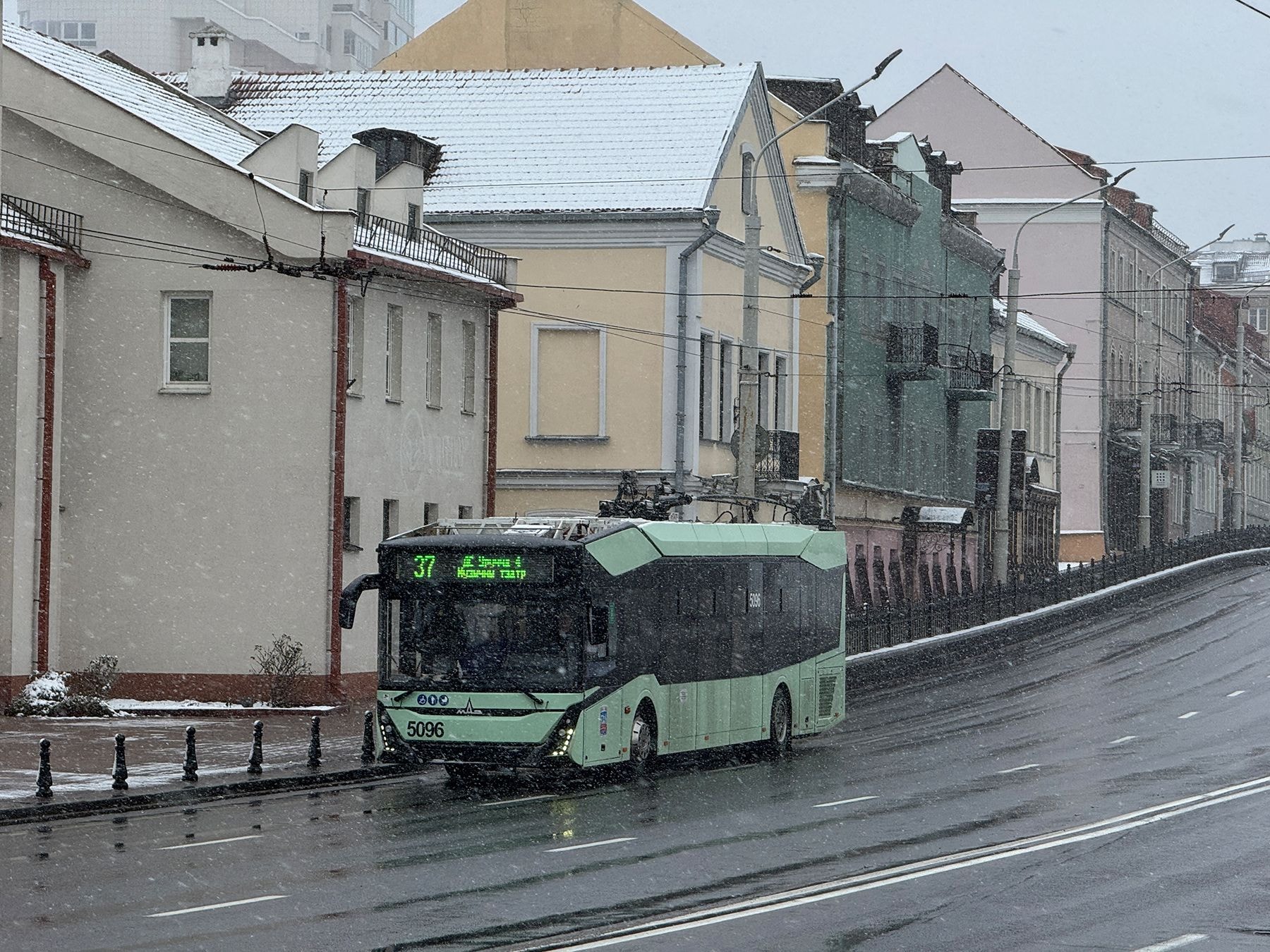 Снег в Минске