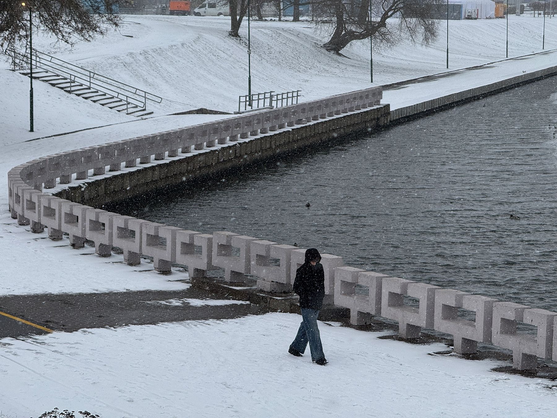 Снег в Минске