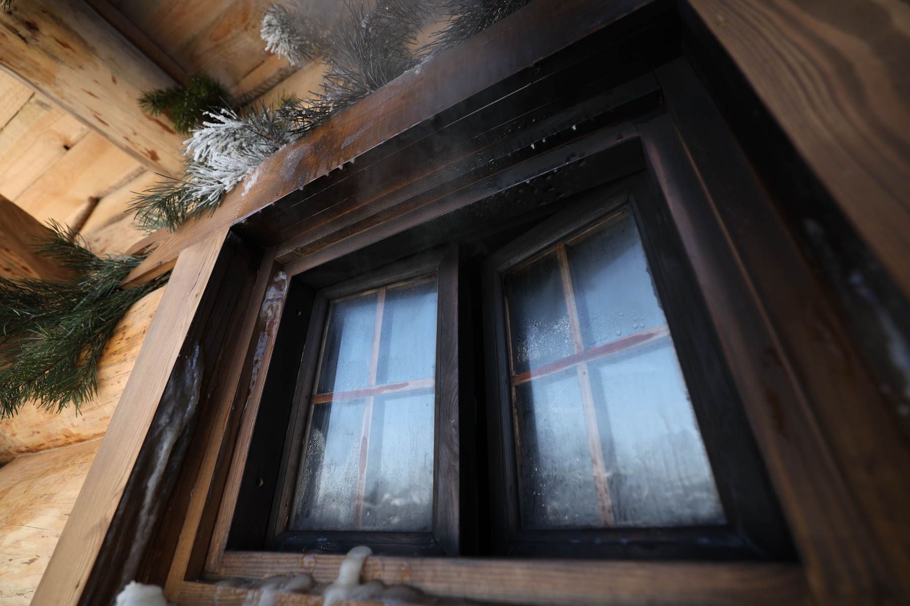 Окно в бане