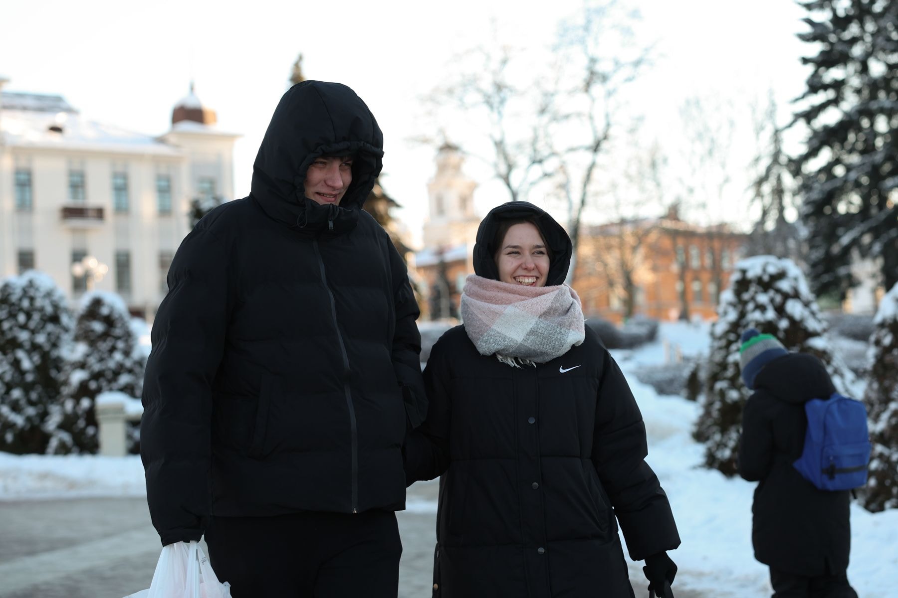 Люди на улицах Минска