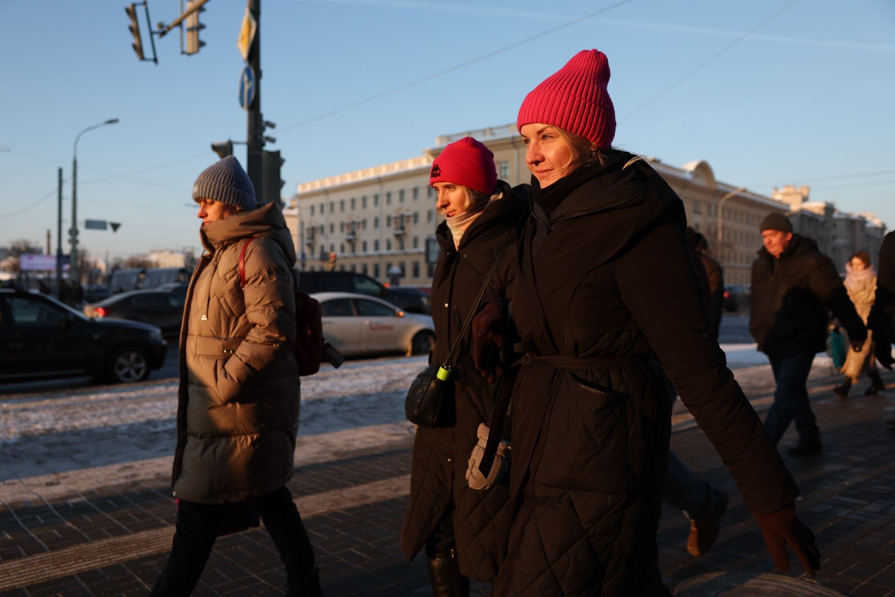 Люди на улицах Минска