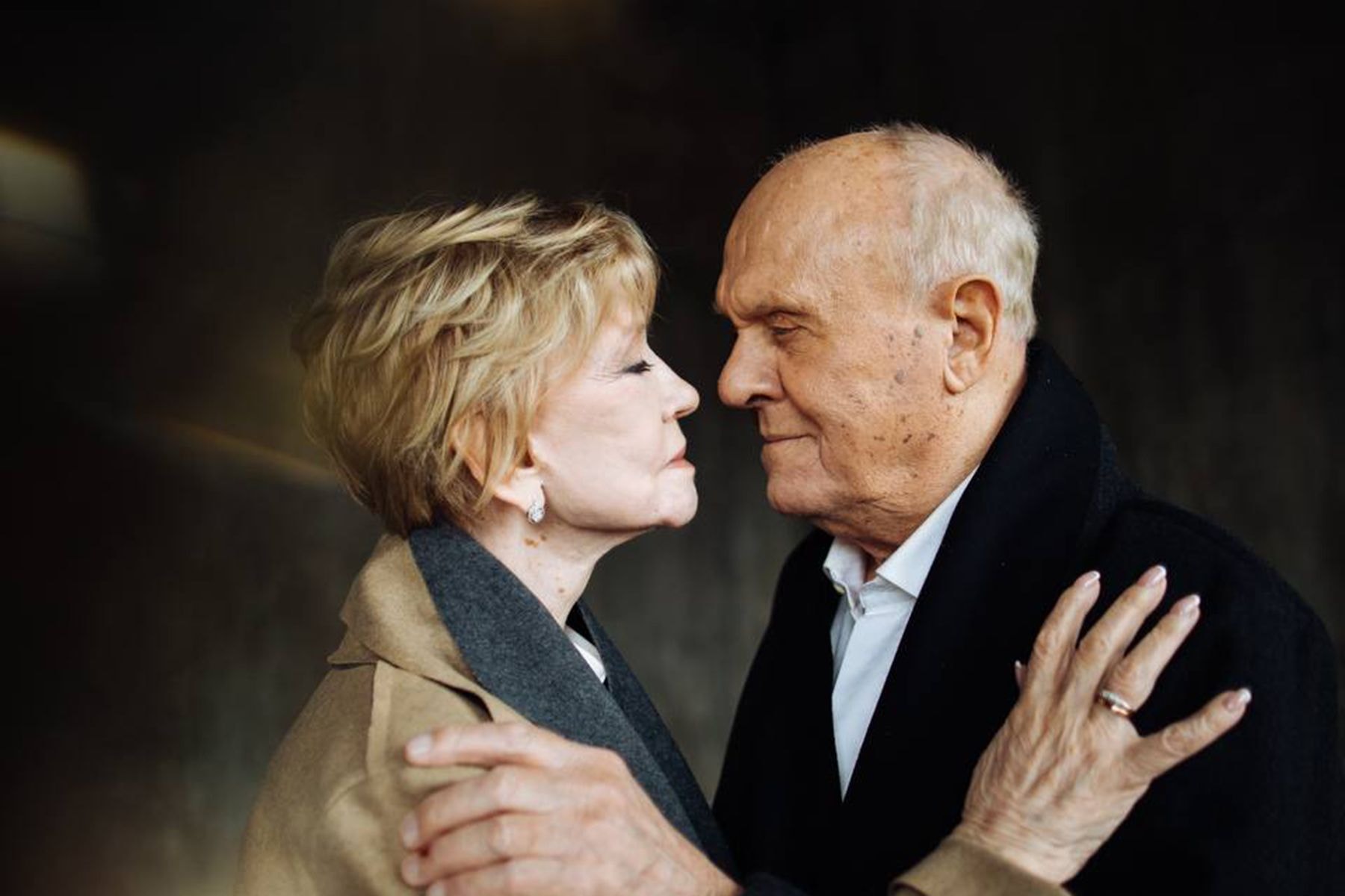 Алентова-Меньшов