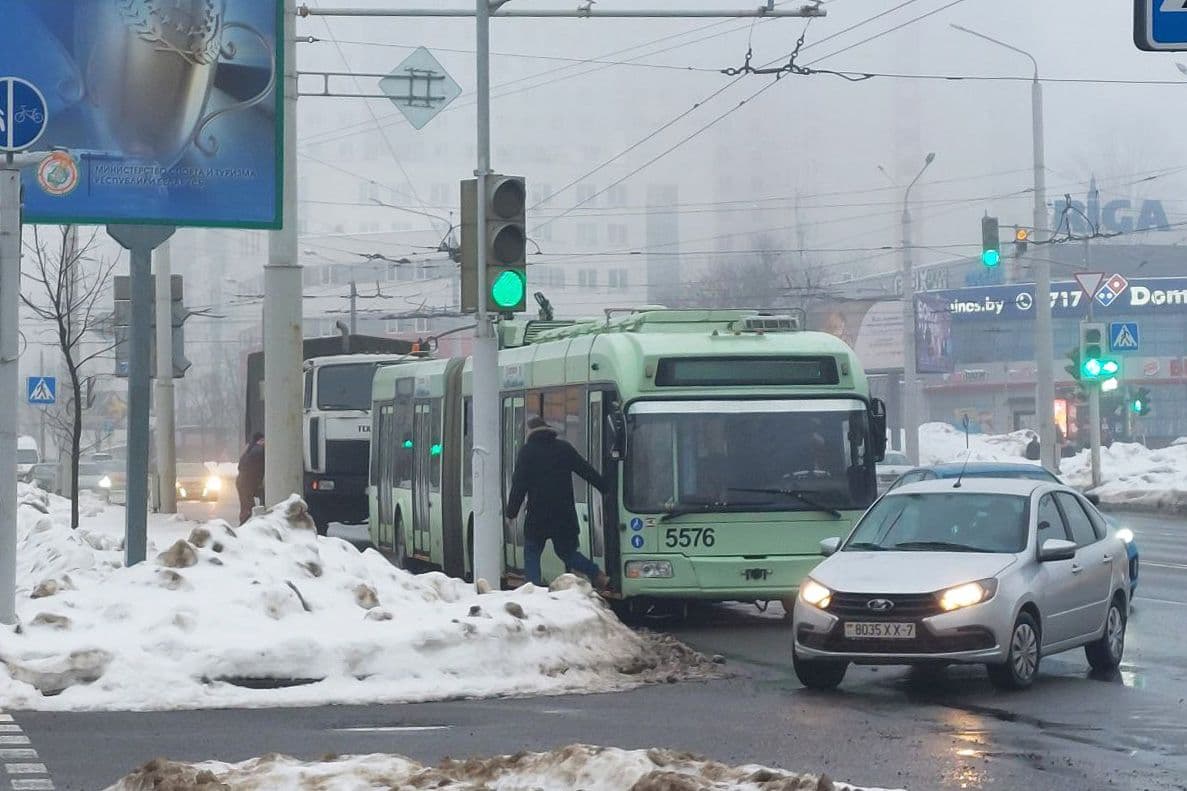 троллейбус