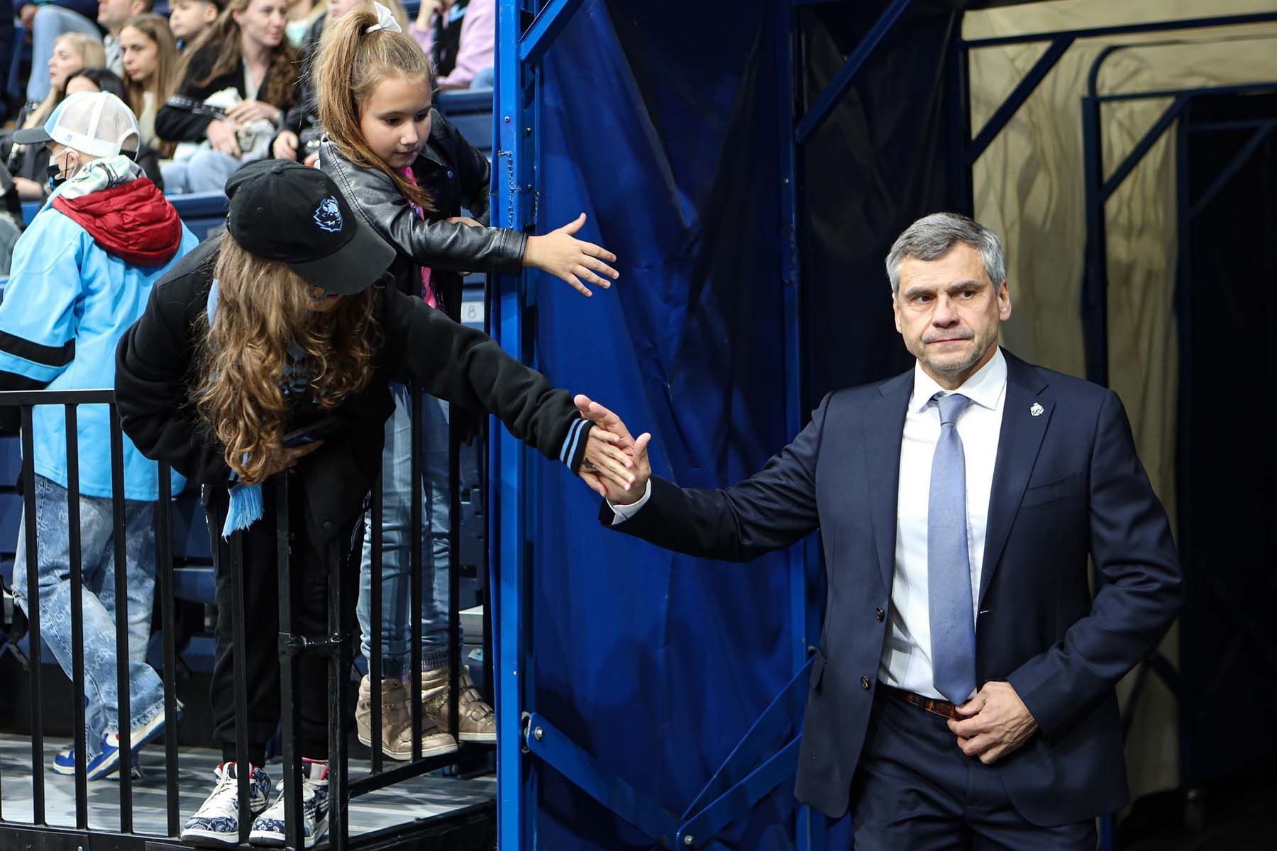 Главный тренер ХК "Динамо-Минск" Дмитрий Квартальнов