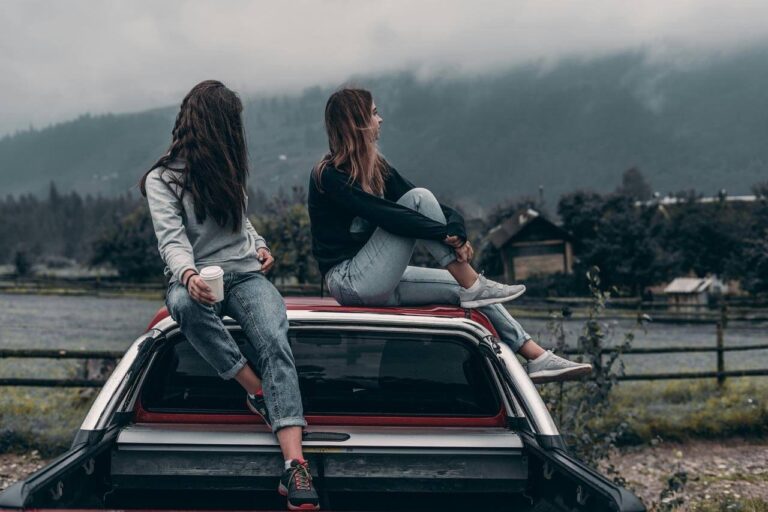 Discover the Luxurious Lifestyle of a Fashion Blogger and Be Astounding